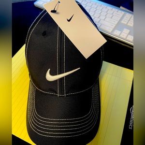 Black Nike Unisex Hat